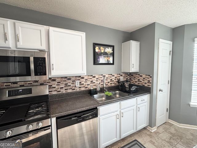 10769 James Drive, Jonesboro, GA 30238