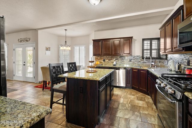 11393 CATTLE RANCH Street, El Paso, TX 79934