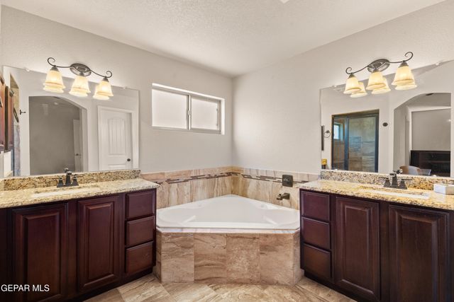 11393 CATTLE RANCH Street, El Paso, TX 79934