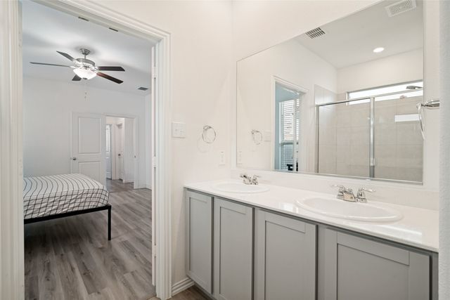 2911 S Griffin Lane, Forney, TX 75126