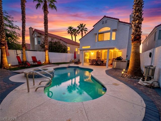 9821 Virginia Woods Circle, Las Vegas, NV 89117