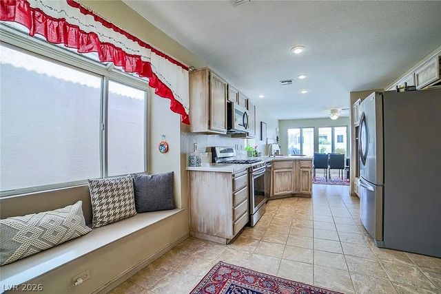 9821 Virginia Woods Circle, Las Vegas, NV 89117