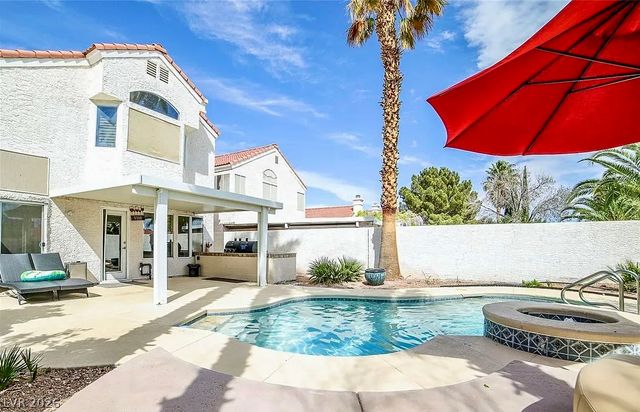9821 Virginia Woods Circle, Las Vegas, NV 89117
