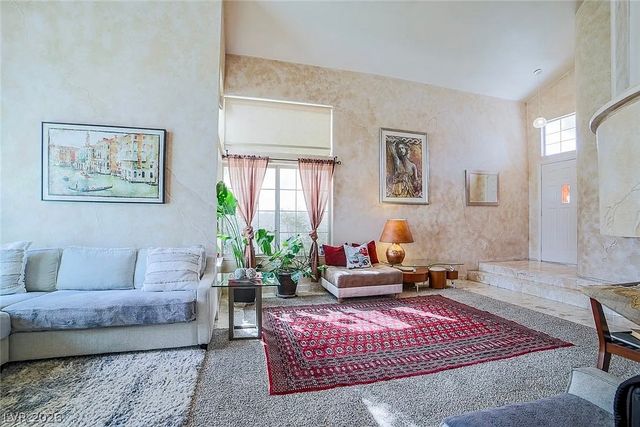 9821 Virginia Woods Circle, Las Vegas, NV 89117