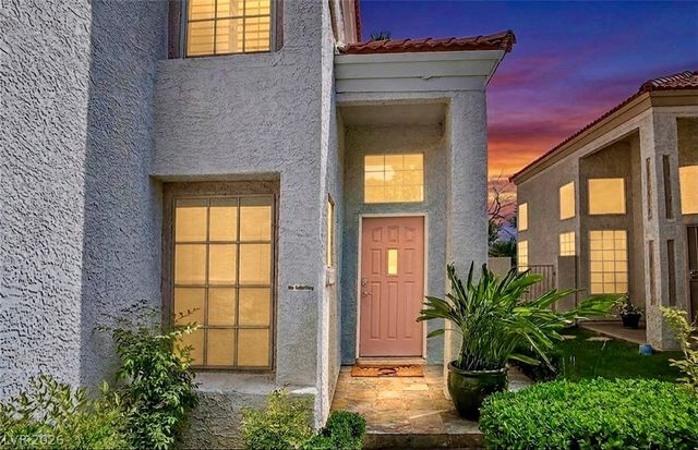 9821 Virginia Woods Circle, Las Vegas, NV 89117