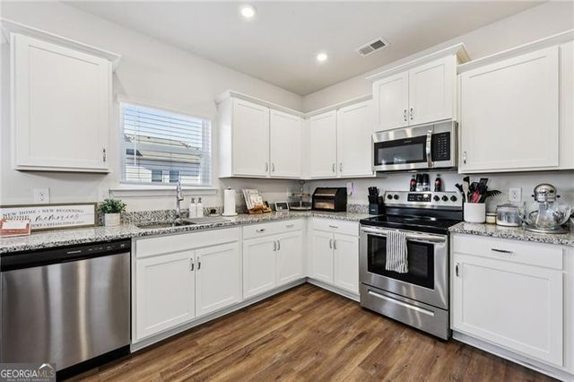 511 Ryan Court, Ball Ground, GA 30107