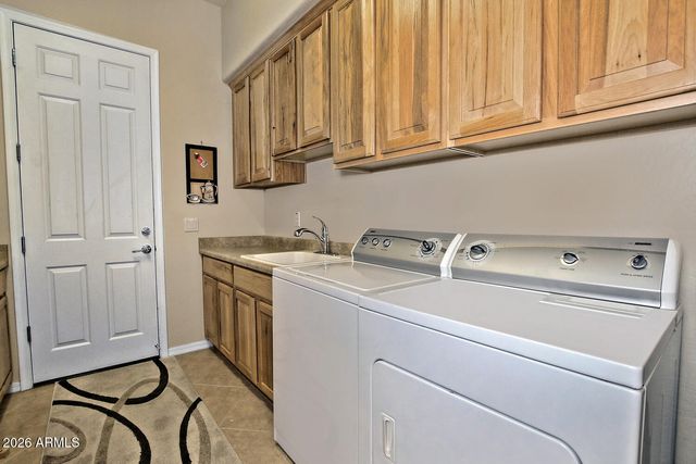 3826 N MONUMENT Drive, Florence, AZ 85132