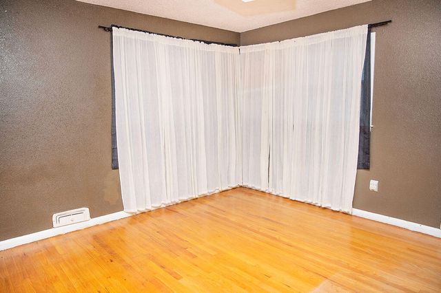 1201 N Avenue F, Denver City, TX 79323