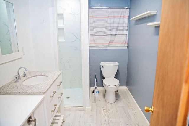 1201 N Avenue F, Denver City, TX 79323