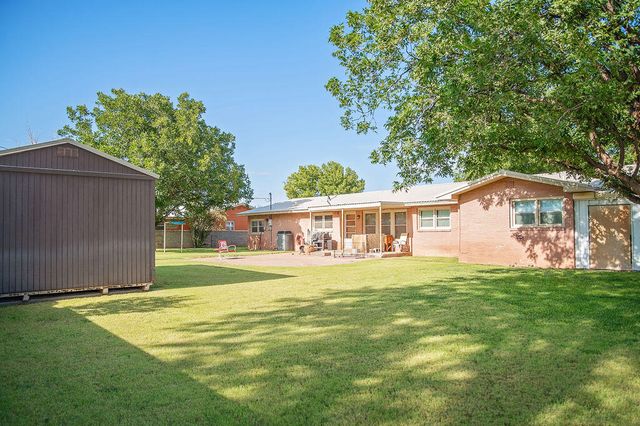 1201 N Avenue F, Denver City, TX 79323