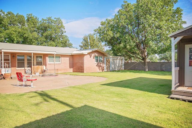 1201 N Avenue F, Denver City, TX 79323