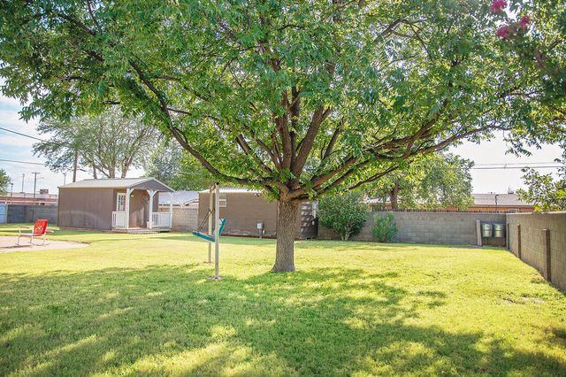 1201 N Avenue F, Denver City, TX 79323