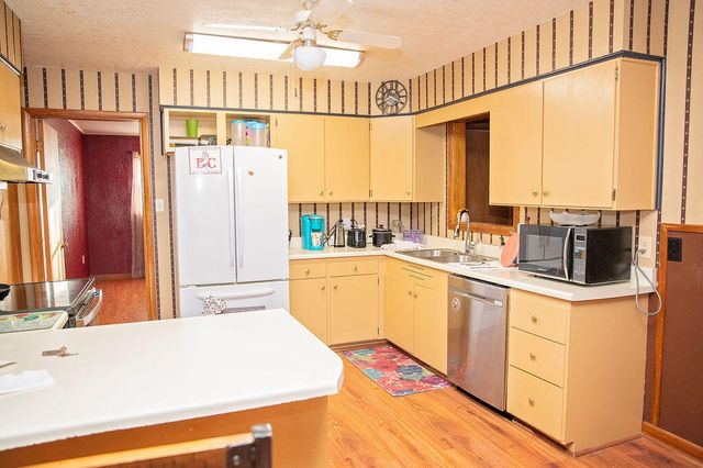 1201 N Avenue F, Denver City, TX 79323