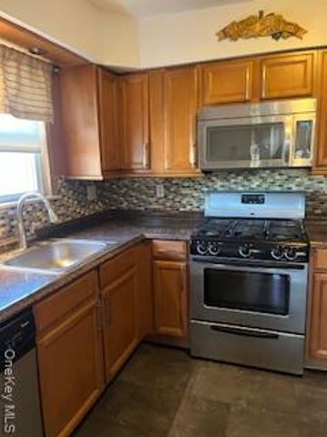 90-24 Spritz Road, Ozone Park, NY 11417