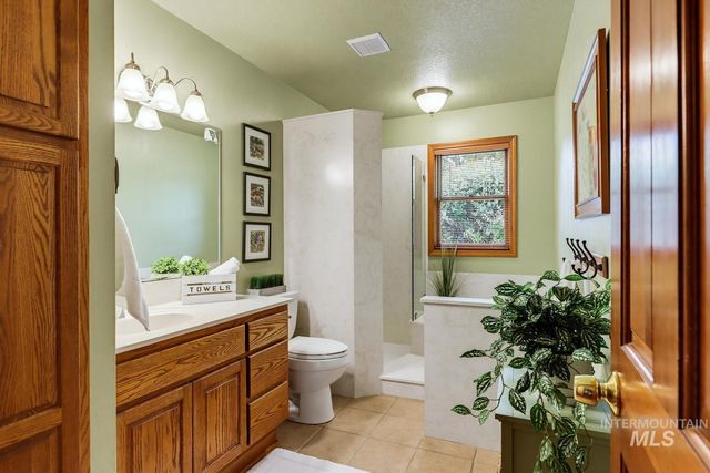 2975 E Autumn Way, Meridian, ID 83642