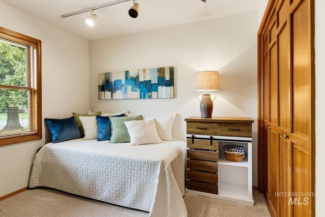 2975 E Autumn Way, Meridian, ID 83642
