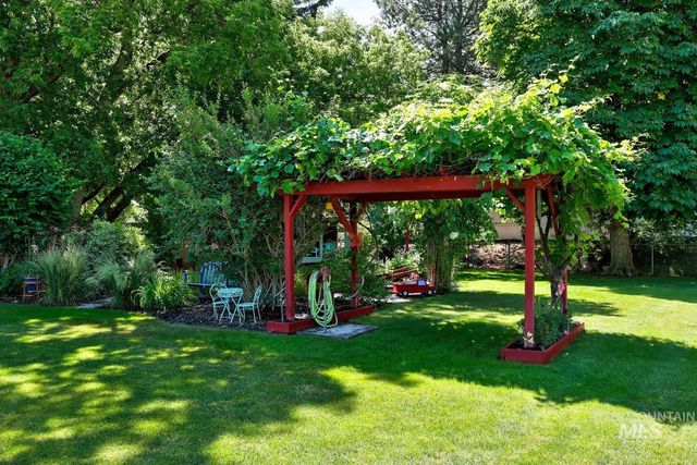 2975 E Autumn Way, Meridian, ID 83642