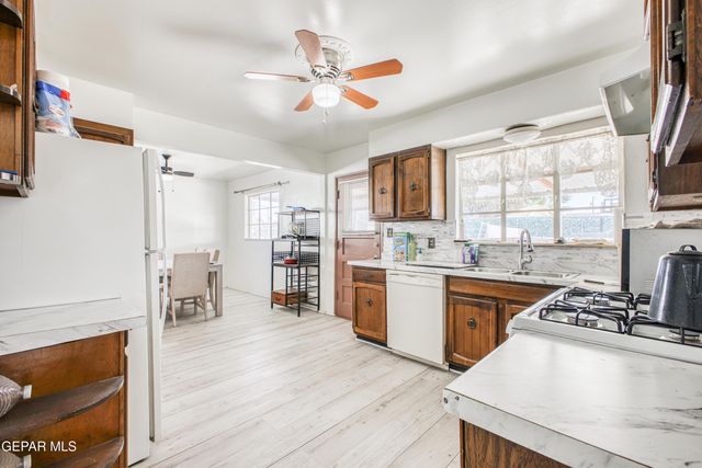 952 DUSKIN Drive, El Paso, TX 79907