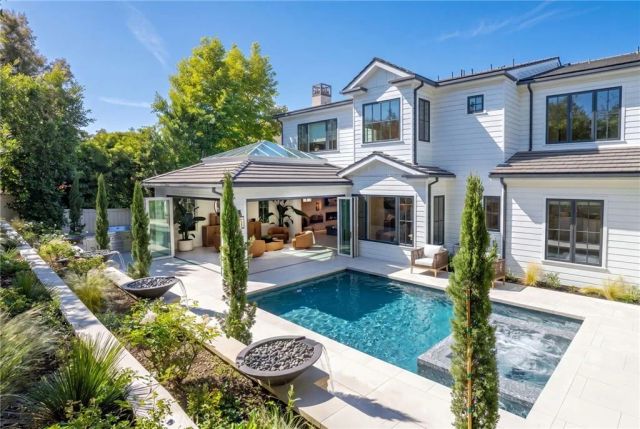 2007 Port Provence Pl, Newport Beach, CA 92660