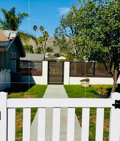 8690 Tourmaline Court, Jurupa Valley, CA 92509