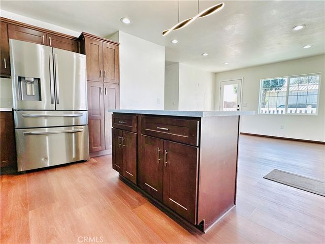 8690 Tourmaline Court, Jurupa Valley, CA 92509