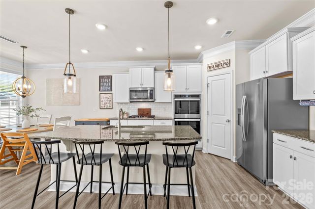 117 Candlelight Way, Mooresville, NC 28115