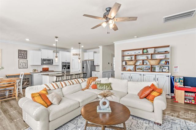 117 Candlelight Way, Mooresville, NC 28115