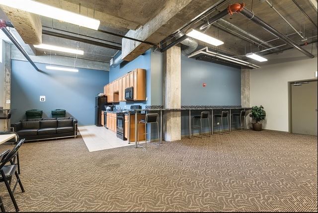 210 S Desplaines Street 908, Chicago, IL 60661