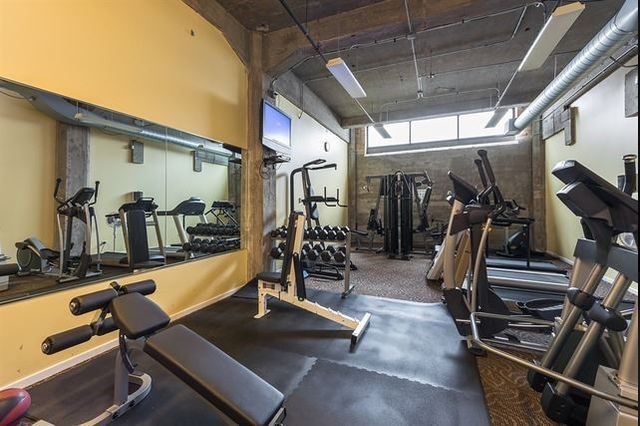 210 S Desplaines Street 908, Chicago, IL 60661