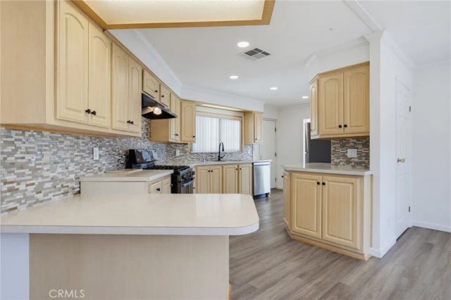 115 Poinsettia Gardens Drive 115, Ventura, CA 93004