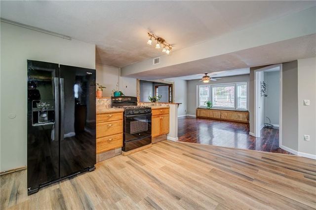 53 Black NE Road, White, GA 30184