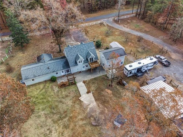 53 Black NE Road, White, GA 30184