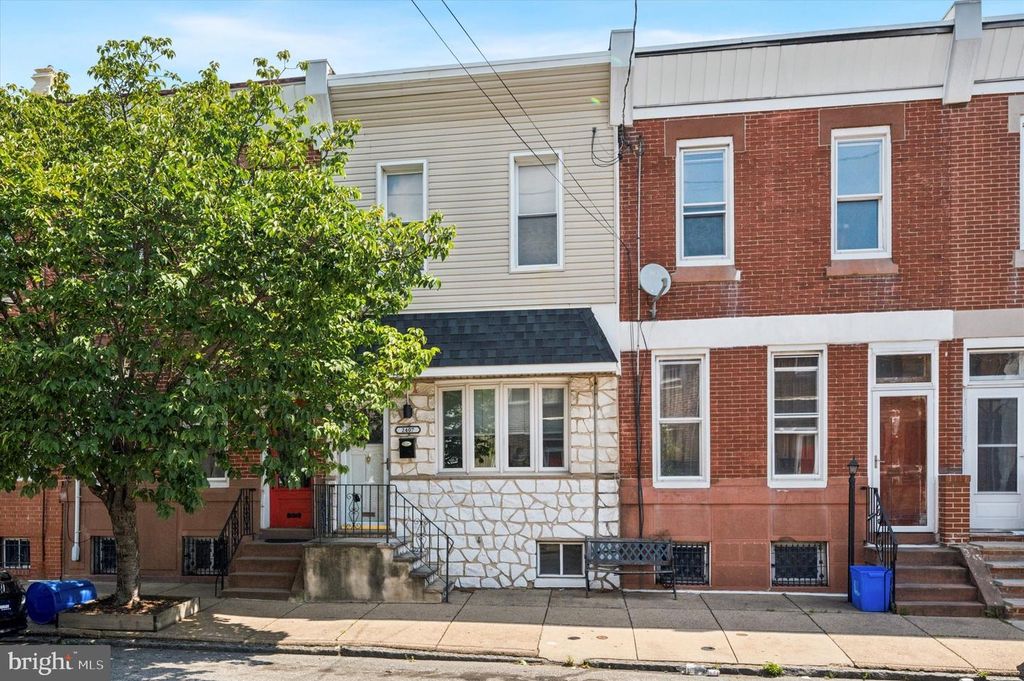2407 E SERGEANT ST, Philadelphia, PA 19125
