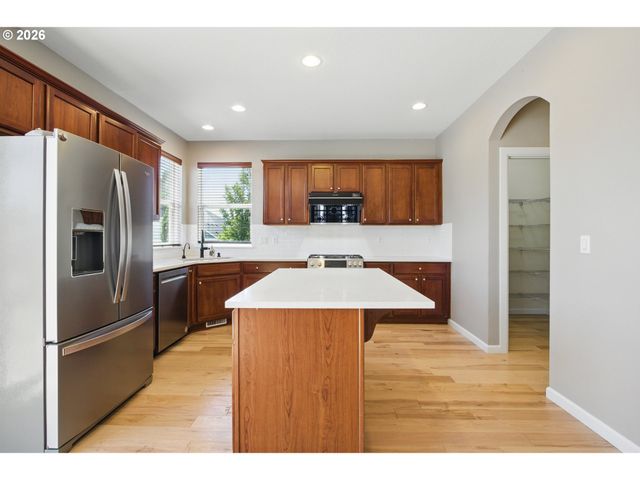 11001 Nw 12TH Ave, Vancouver, WA 98685