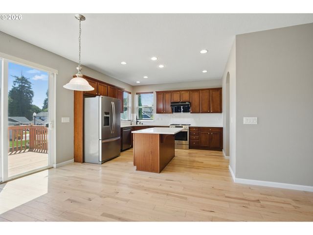 11001 Nw 12TH Ave, Vancouver, WA 98685
