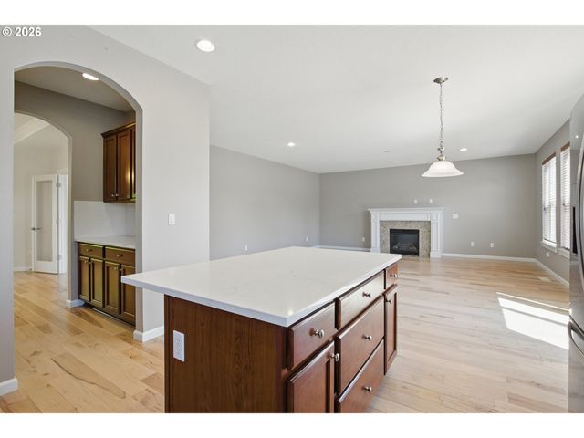11001 Nw 12TH Ave, Vancouver, WA 98685