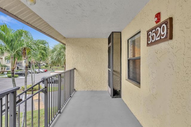 3529 Englewood Drive 321, Lake Worth, FL 33467