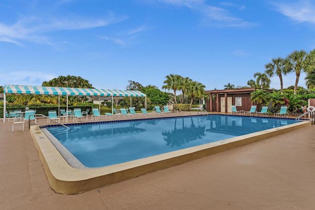 3529 Englewood Drive 321, Lake Worth, FL 33467