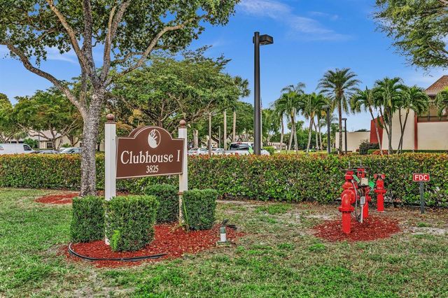 3529 Englewood Drive 321, Lake Worth, FL 33467