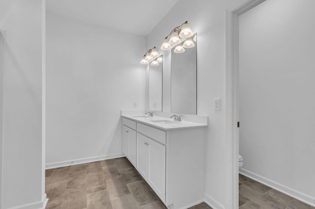 127 Ironhorse Way, Dickson, TN 37055