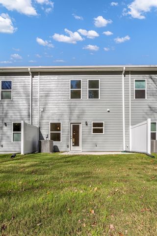 127 Ironhorse Way, Dickson, TN 37055