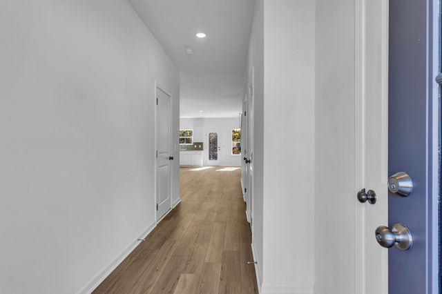 127 Ironhorse Way, Dickson, TN 37055