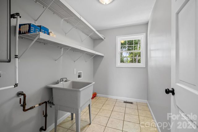 395 Spring Drive, Mars Hill, NC 28754