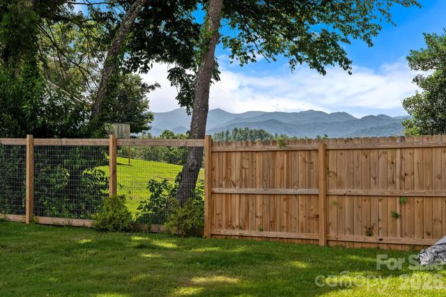 395 Spring Drive, Mars Hill, NC 28754