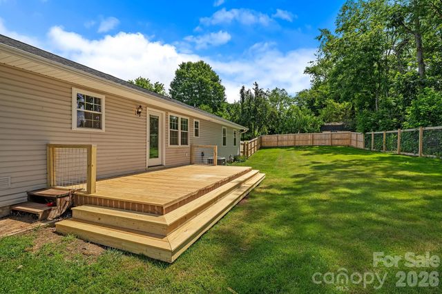 395 Spring Drive, Mars Hill, NC 28754