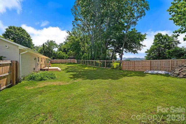 395 Spring Drive, Mars Hill, NC 28754