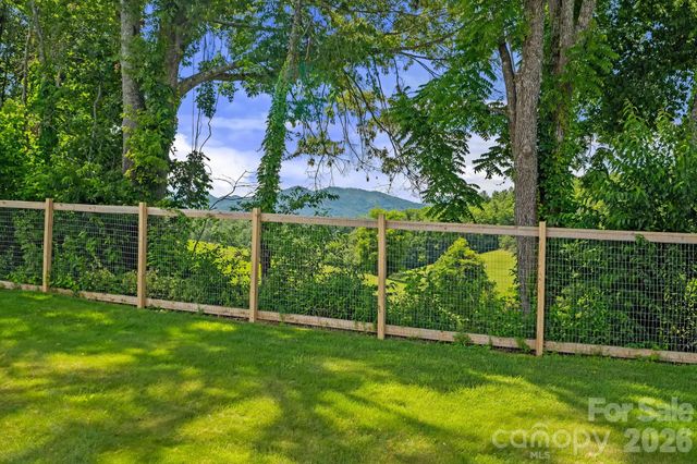 395 Spring Drive, Mars Hill, NC 28754