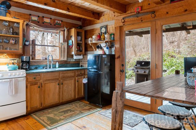 119 Old Salem Branch Drive 1B, Alexander, NC 28701