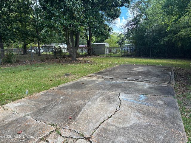 2427 Newport Street, Jackson, MS 39213