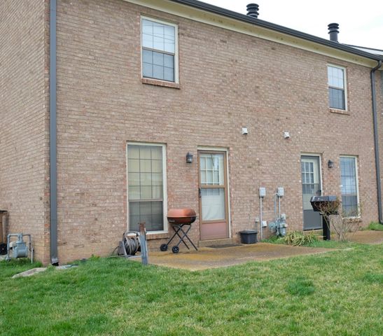 138 Academy Sq, Nashville, TN 37210
